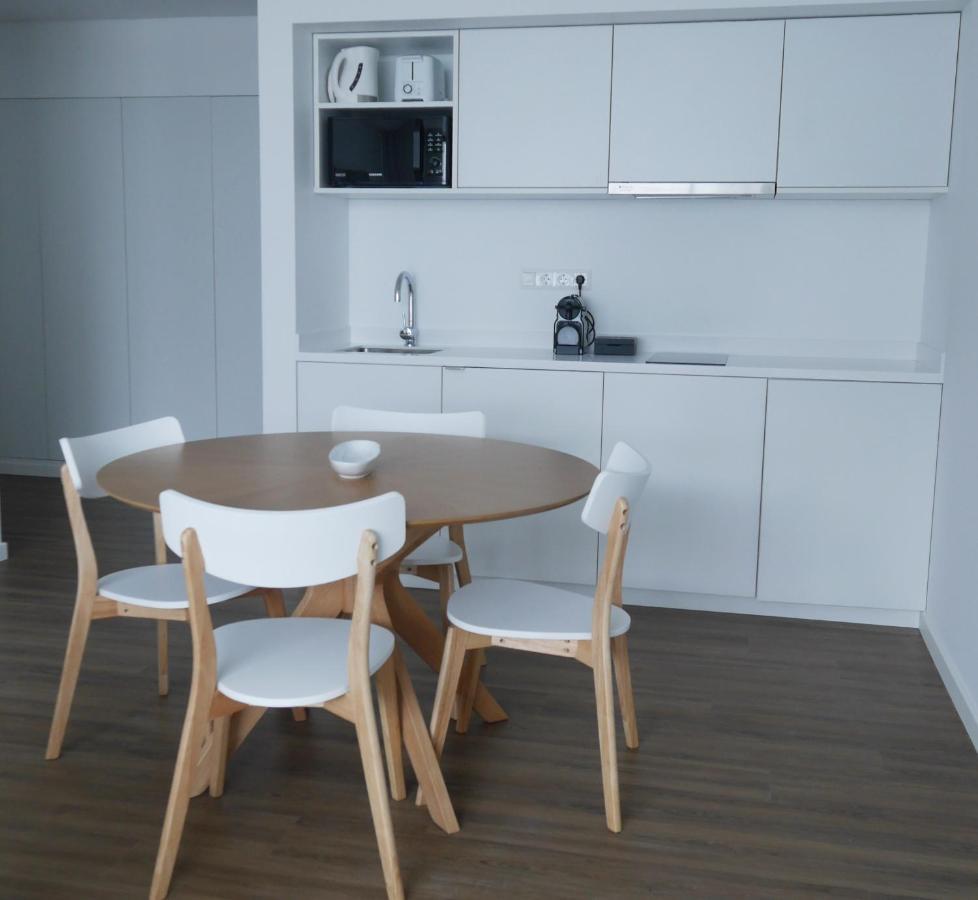 Ponta Delgada Pero Teive Bay Apartments Hotel מראה חיצוני תמונה