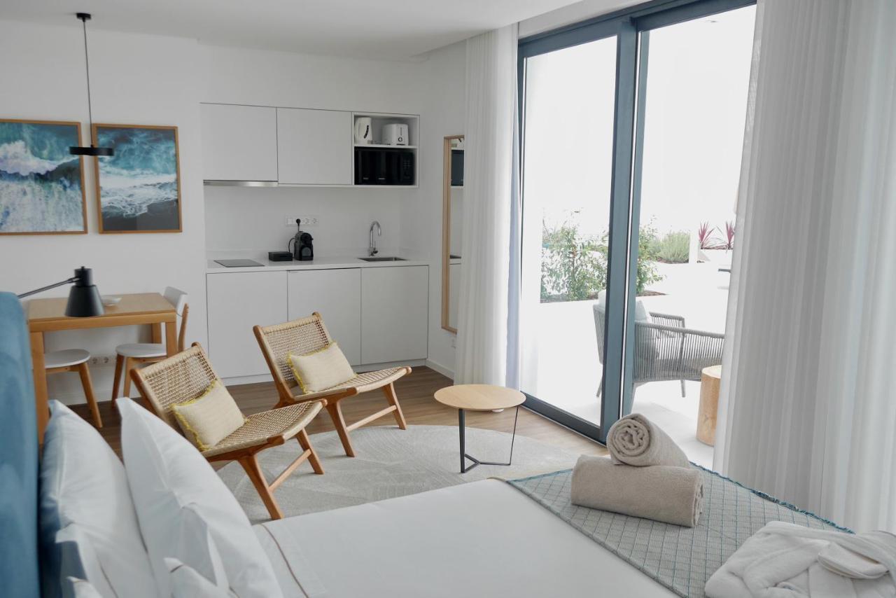 Ponta Delgada Pero Teive Bay Apartments Hotel מראה חיצוני תמונה