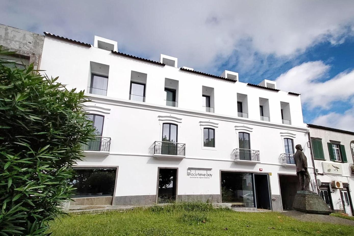 Ponta Delgada Pero Teive Bay Apartments Hotel מראה חיצוני תמונה